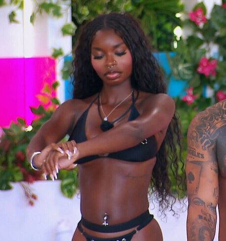 Olandria Carthen actrice sexy collection