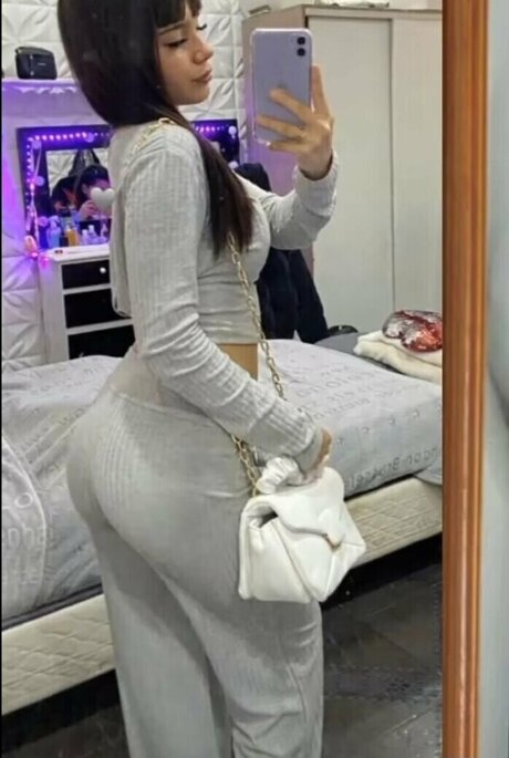 Eli Maciel jolie star du porno collection