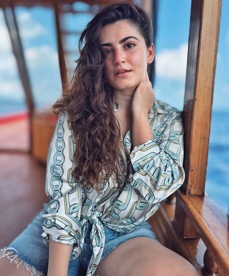 Shivaleeka Oberoi étoile de l'art img