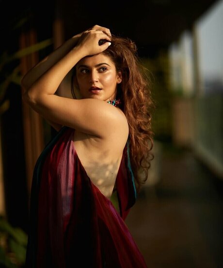 Shivaleeka Oberoi étoile érotique galeries