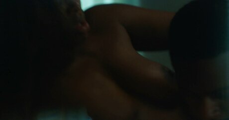 Naturi Naughton star exclusive img