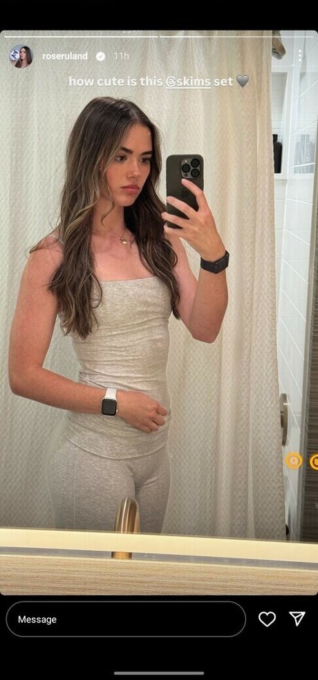 twink nu onlyfans joli art galerie