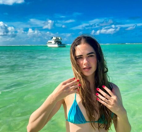 chatte arabe onlyfans art exclusif photos