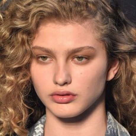 strip-tease blond uniquementfans xxx sexy images