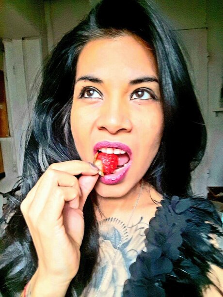 FabyRomoPlay actrice pornographique galerie