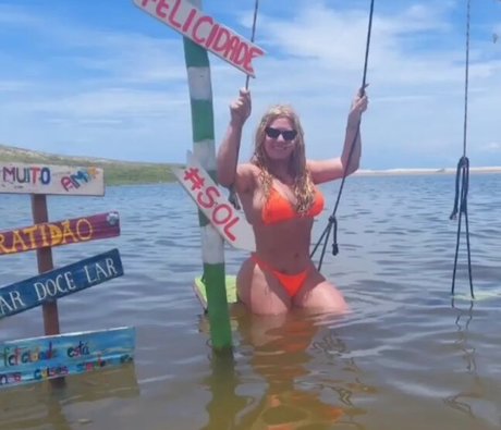 iverabaraldi ofc modèle érotique photos