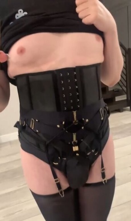 sneakylol star du porno exclusive photos