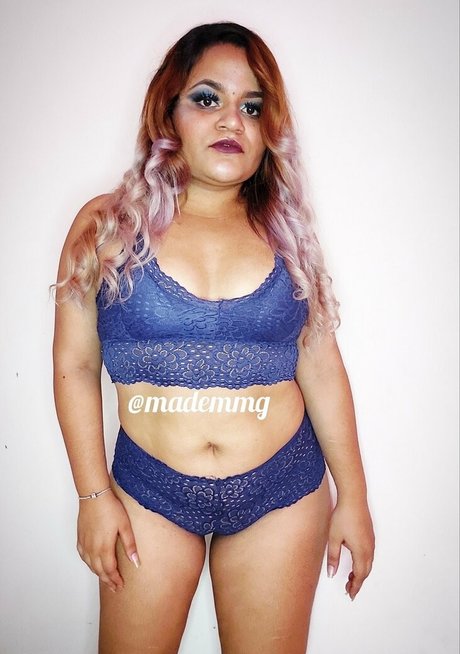 petite ébène onlyfans sexy photo