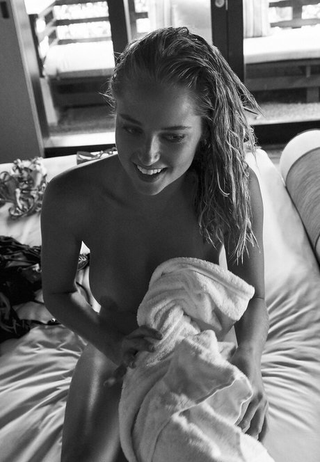Genevieve Morton modèle sexy galeries