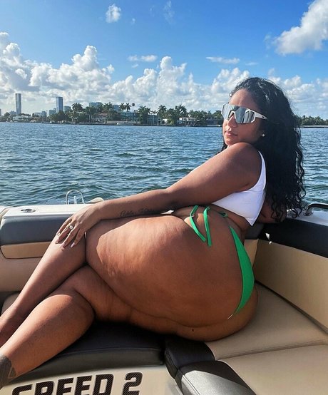 tianatee808 star du sexe galeries