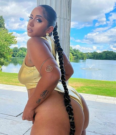 tianatee808 mannequin des photos