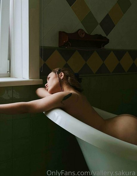 vallery sakura modèle artistique photo