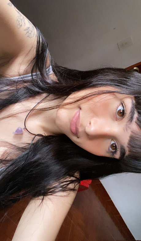 Mayitabellita étoile chaude photos