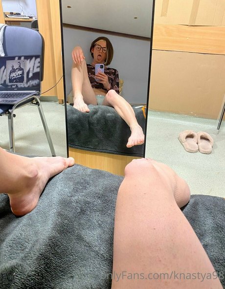 adolescent maigre onlyfans art parfait archive