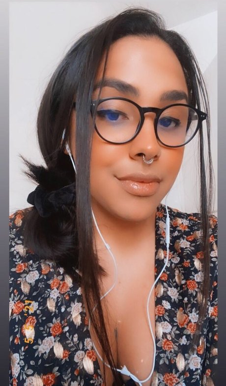 Bruna Taylor belle étoile photo