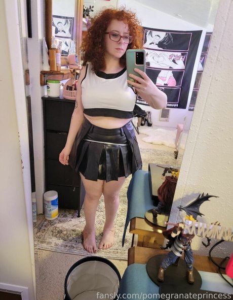 Pomegranate Princess actrice adulte galeries