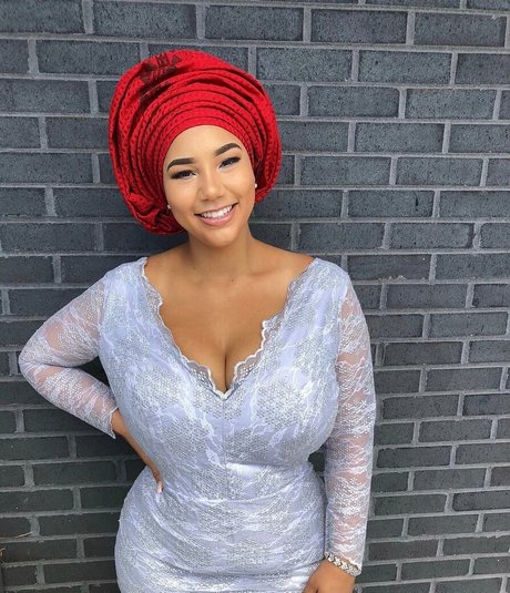 fans de gros seins brésiliens uniquement parfait des photos