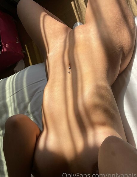 onlyanais modèle sympa archive