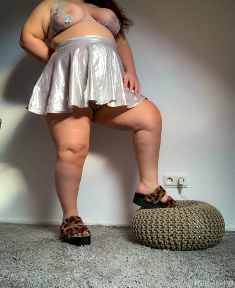 adorethebelly1 modèle de haute qualité archive