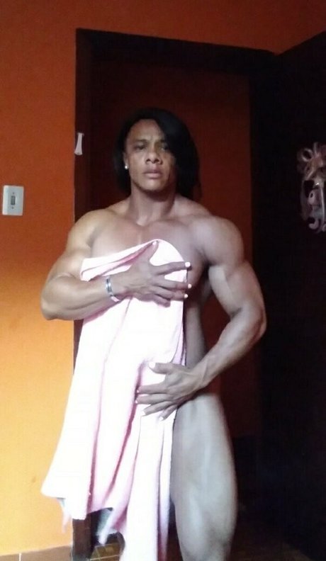 massage lesbien onlyfans meilleur art galeries