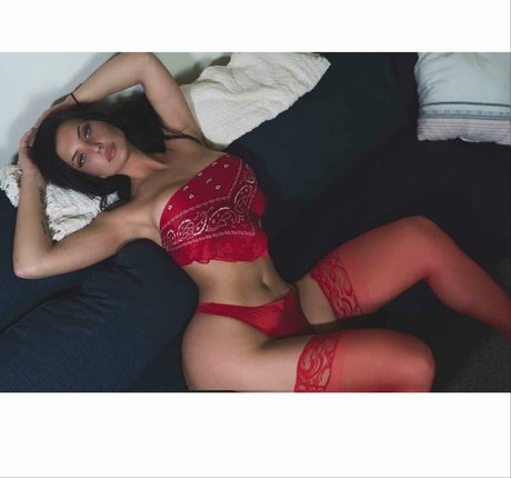 Veena Violetta meilleur modèle collection