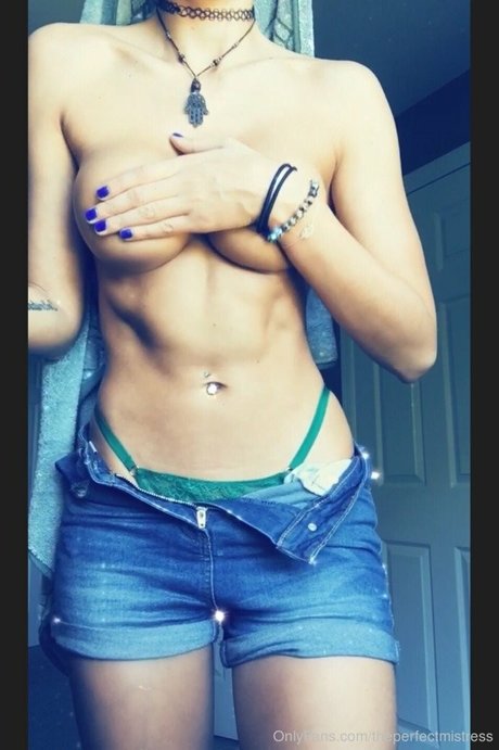 lesbiennes aux gros seins onlyfans art gratuit collection