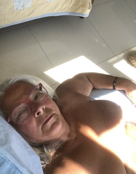 tatouages ​​blonds onlyfans sexe artistique archive