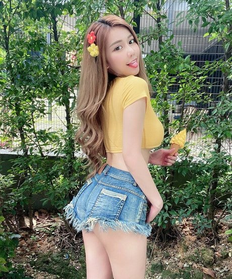 sexe asiatique onlyfans chaud de haute qualité images