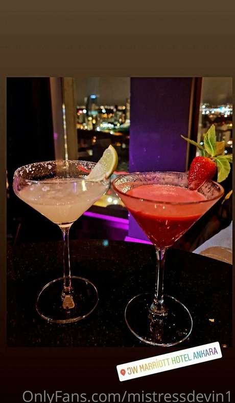 mistressdevin1 modèle érotique collection