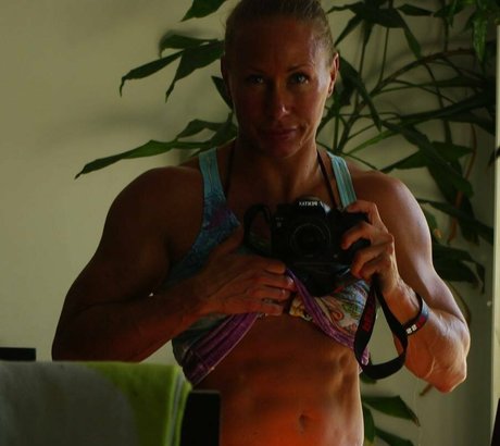 Erika Torronen sexe de star du porno galeries