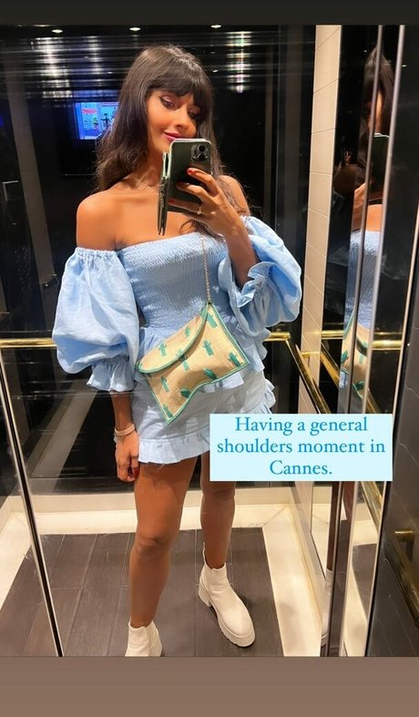 Jameela Jamil sexe de star du porno photos