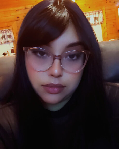 Mistress Vee joli modèle galerie