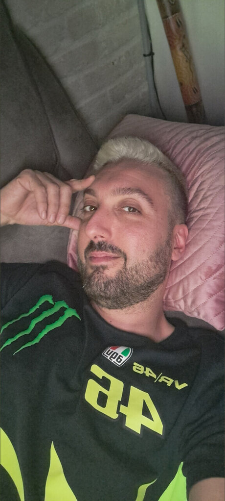 Tonio star du sexe archive