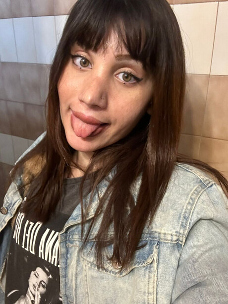 Romiinita Doll modèle joli galerie