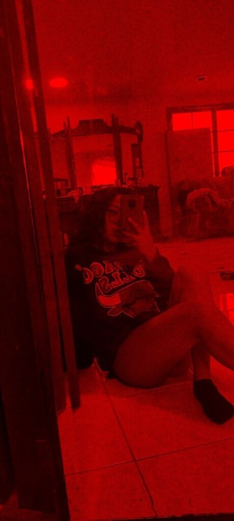 Lupita Gimenez haut modèle photos