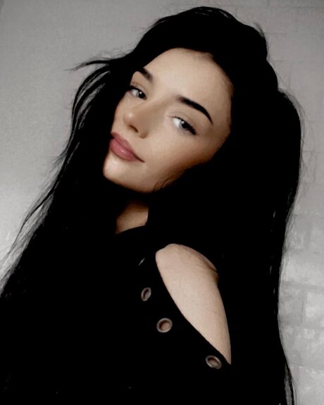 Luna Mae nus étoiles images