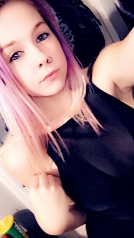 LilPuddle_ star du porno nue des photos