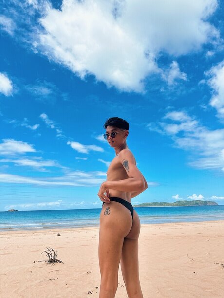 T August star du porno chaud img