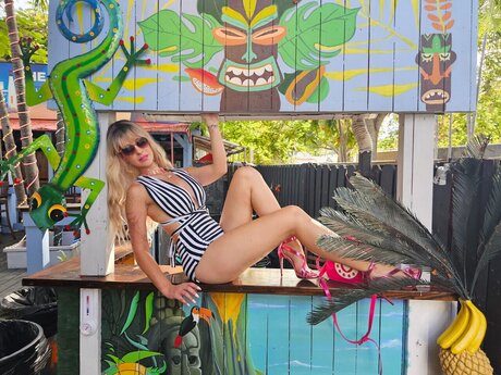 Waverly Reign Free modèle exclusif photo