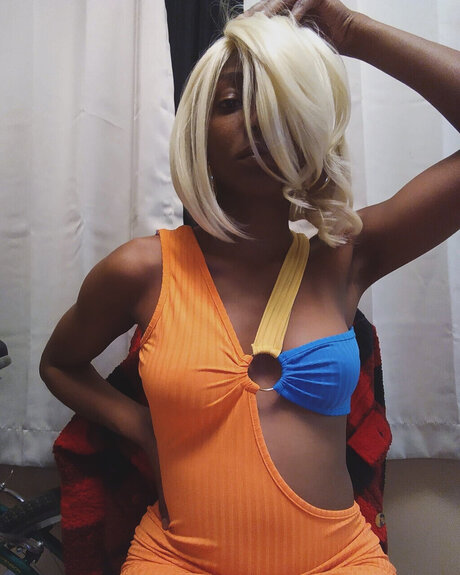 BlacBarbie Jay star du porno hd images