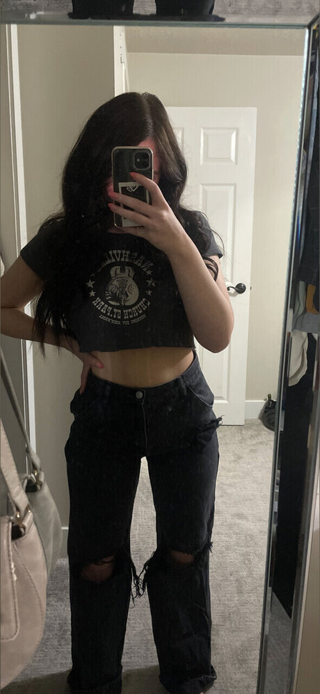 footjob uniquementfans belle chaude des photos