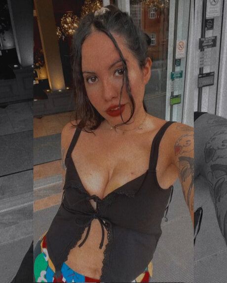 Eudoxy actrice nue photos