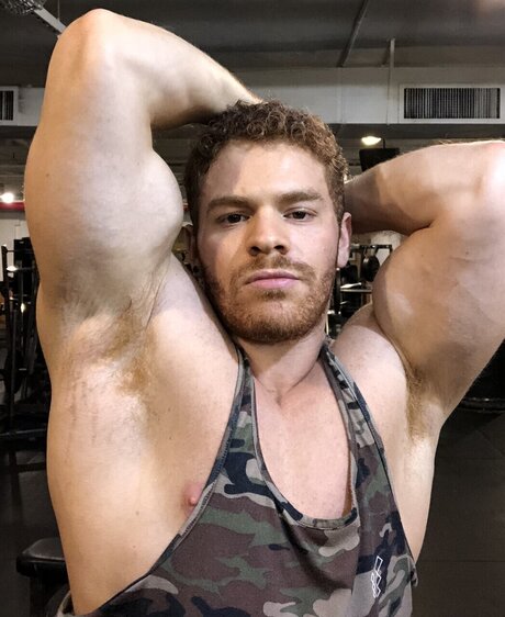 u985096 actrice libre des photos