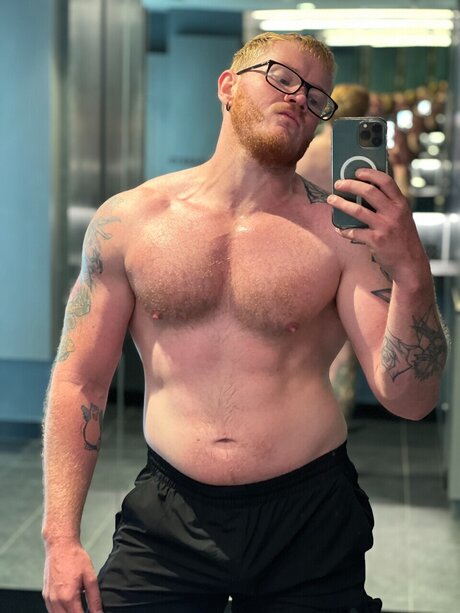 Beau Jackson modèle nu archive