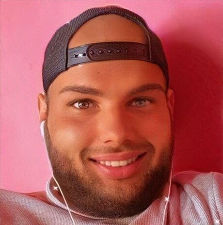 Gabesz20 modèle pornographique img