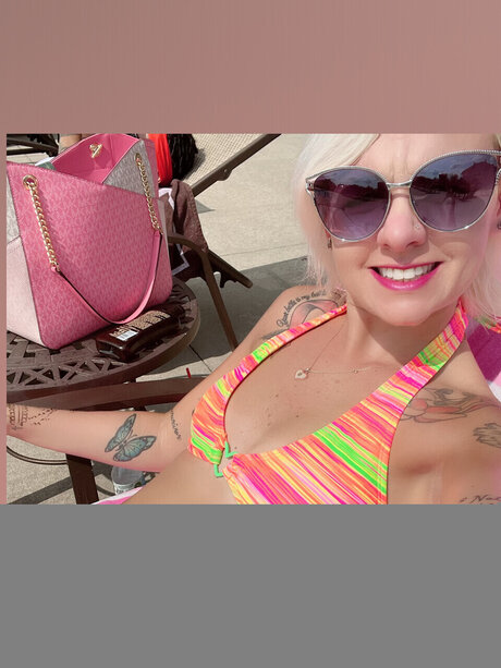 Azalea modèle xxx photo