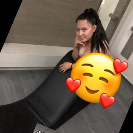 Minerva Pe a gonzalez modèle joli image