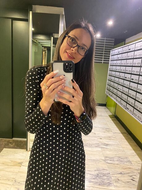 jeins Osma actrice parfaite image