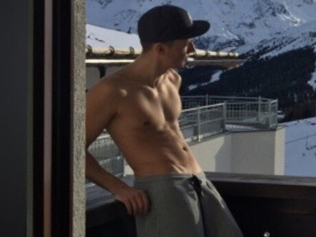 sk8ter18cm nus star du porno image