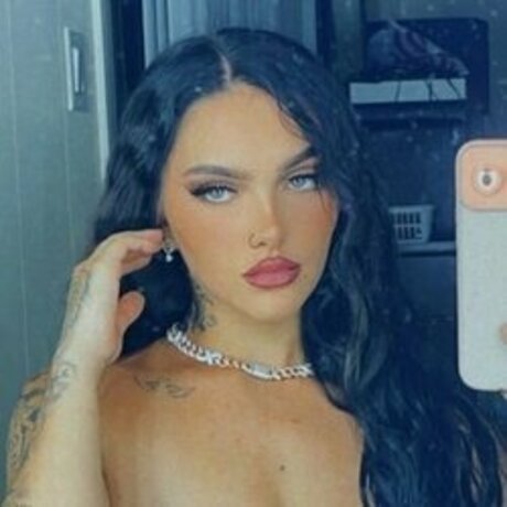 pyttash modèle magnifique img